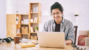 how to start freelancing as a student